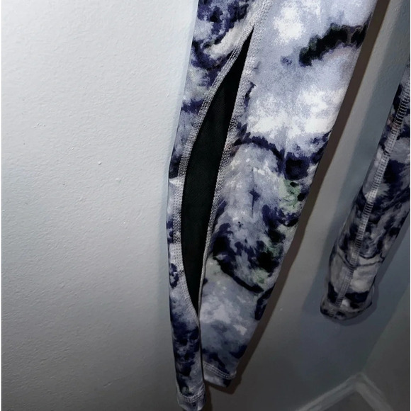 BSP, better sports performance,M, pocketed compression, watercolor, athletic - Picture 6 of 7
